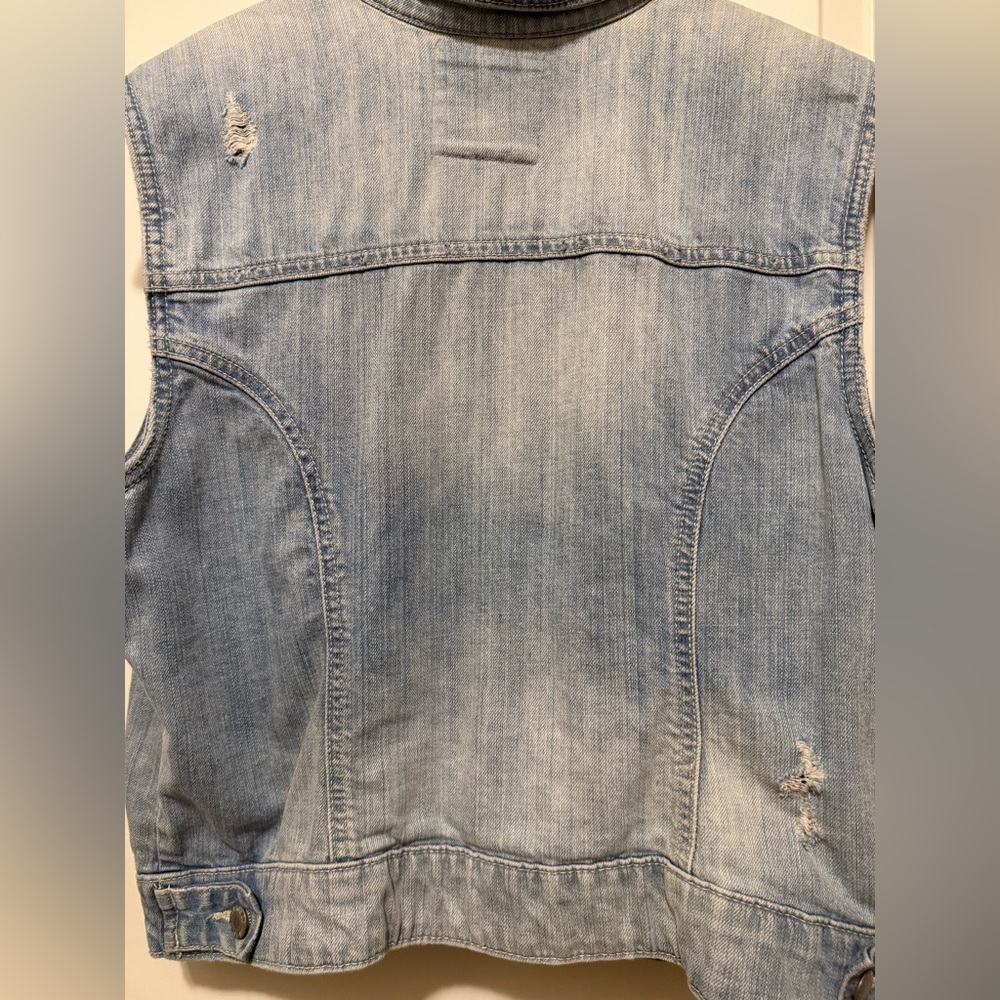 GARAGE Light Wash Distressed Denim Vest Size L - Picture 5 of 7